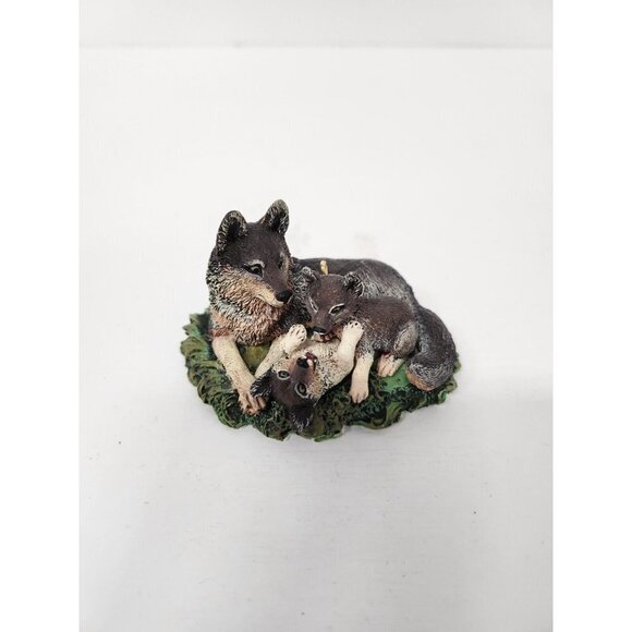 VTG 1998 Hallmark Timber Wolves At Play Majestic Wilderness Keepsake Ornament - Picture 8 of 14